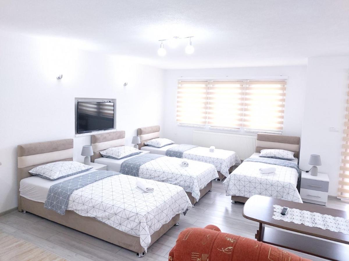Guest House Ahmo Halilcevic Dubrave Gornje Exterior photo